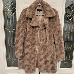 NWOT Kenneth Cole Faux Fur Coat